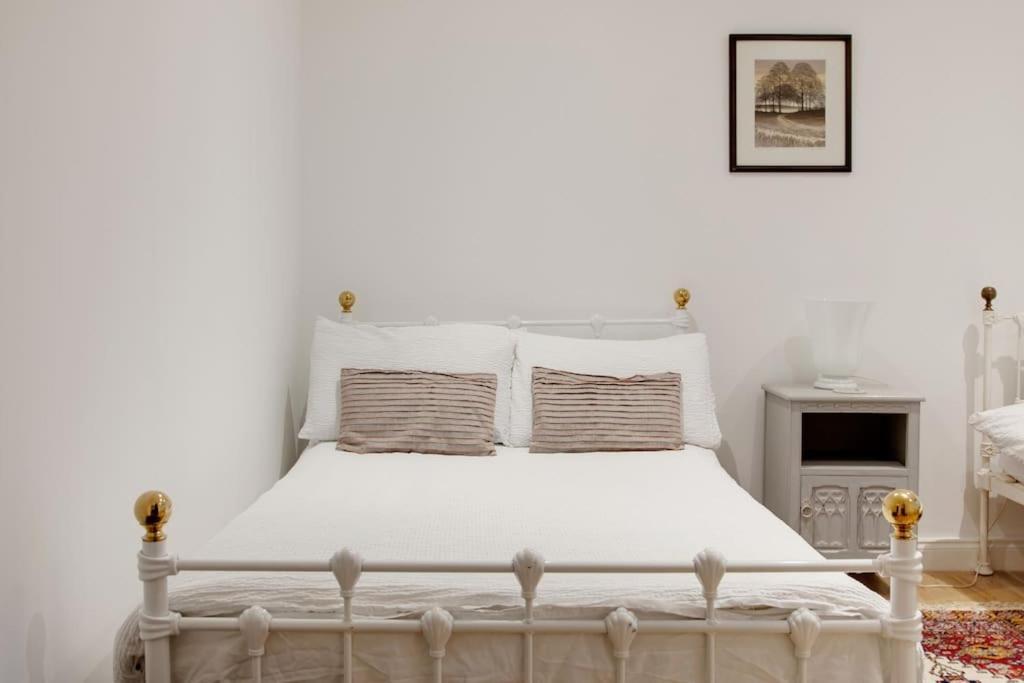 Princes Villa - Large Fully Self Contained Flat, 5 Minutes From The Sea Hastings Extérieur photo