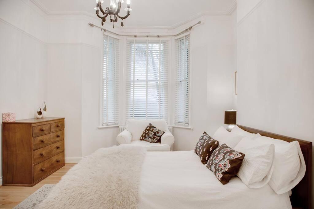 Princes Villa - Large Fully Self Contained Flat, 5 Minutes From The Sea Hastings Extérieur photo