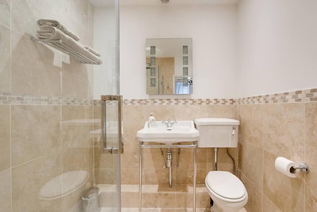 Princes Villa - Large Fully Self Contained Flat, 5 Minutes From The Sea Hastings Extérieur photo
